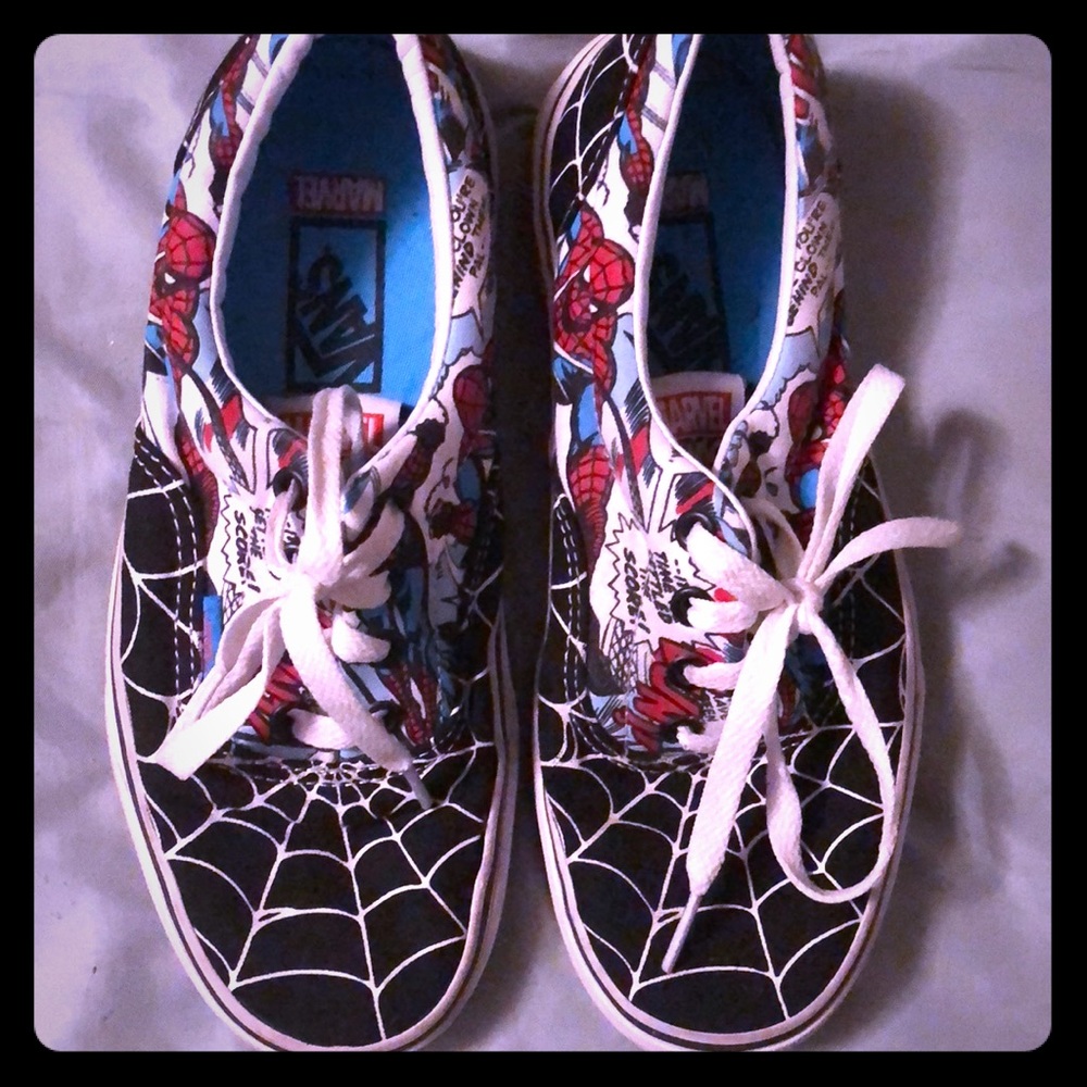 Marvel Comics Spider-Man Vans Men’s 5.5, Women’s 7